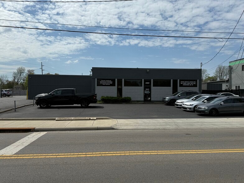 4453 Sycamore Rd, Cincinnati, OH à louer - Photo de l’immeuble – Image 3 sur 6