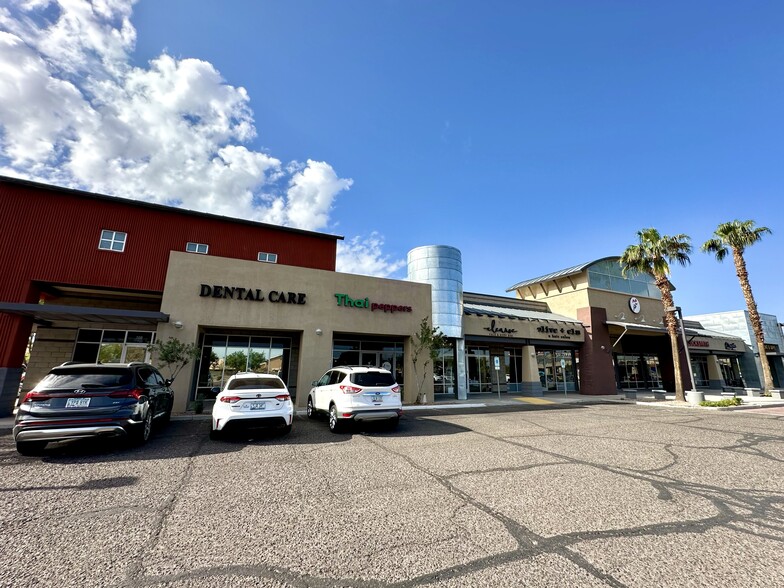 235 E Warner Rd, Gilbert, AZ à louer - Photo de l’immeuble – Image 1 sur 16
