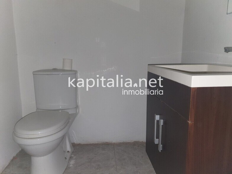 Local commercial dans Ontinyent, Valencia à vendre - Photo de l’immeuble – Image 3 sur 4