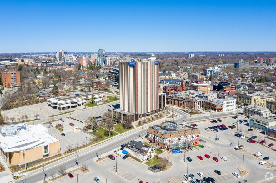 20 W Erb St, Waterloo, ON à louer - Aérien – Image 2 sur 5