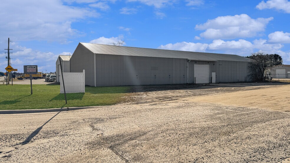 291 Hanthorn st, Cadillac, MI à louer - Photo de l’immeuble – Image 3 sur 5