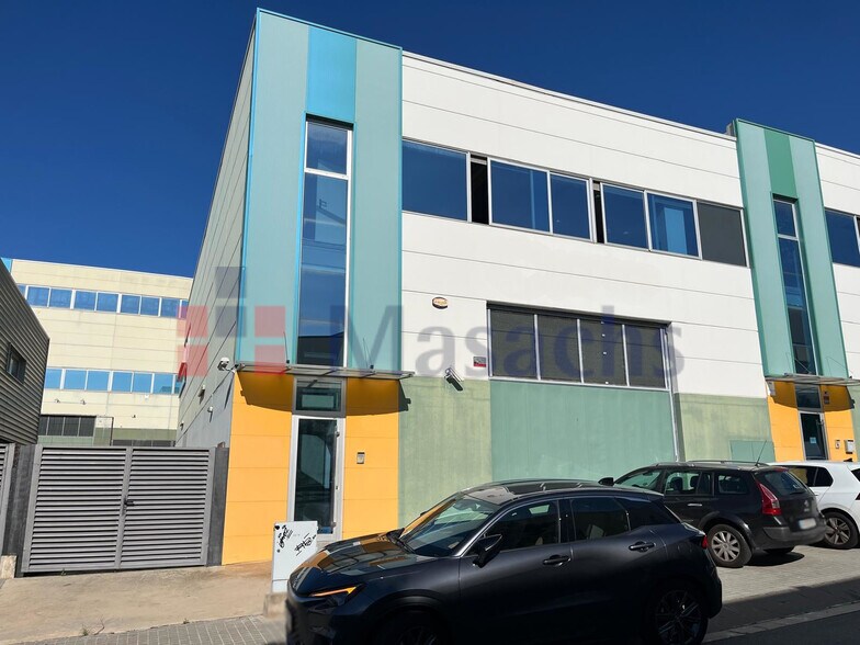 Industriel/Logistique dans Badalona, Barcelona à vendre - Photo de l’immeuble – Image 1 sur 16