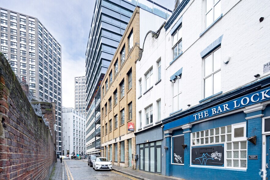 7-8 Manningtree St, Londres à vendre - Photo de l’immeuble – Image 2 sur 7