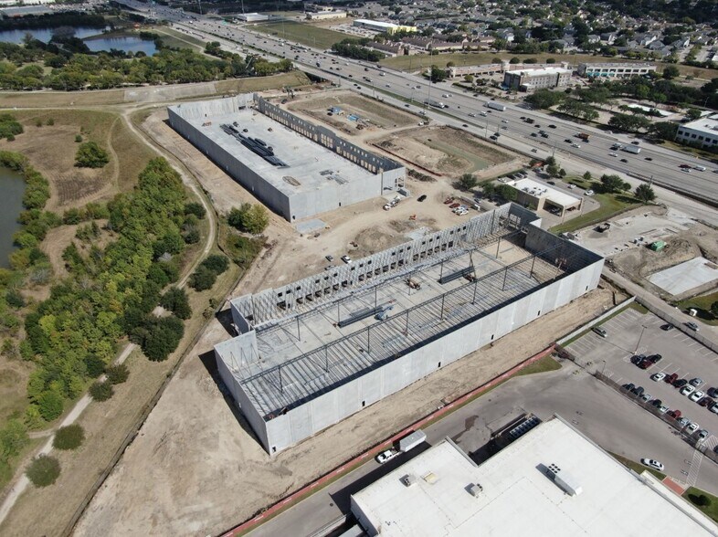 8008 Sam Houston Pkwy S, Houston, TX à louer - Photo de l’immeuble – Image 3 sur 11