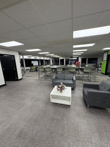 6600 E Hampden Ave, Denver, CO à louer - Photo intérieure – Image 2 sur 12