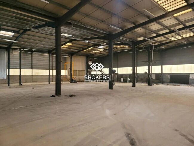 Plus de détails pour Industriel/Logistique à louer