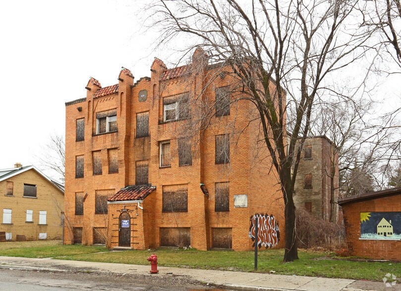 18055 Schoenherr St, Detroit, MI à vendre - Photo de l’immeuble – Image 2 sur 3