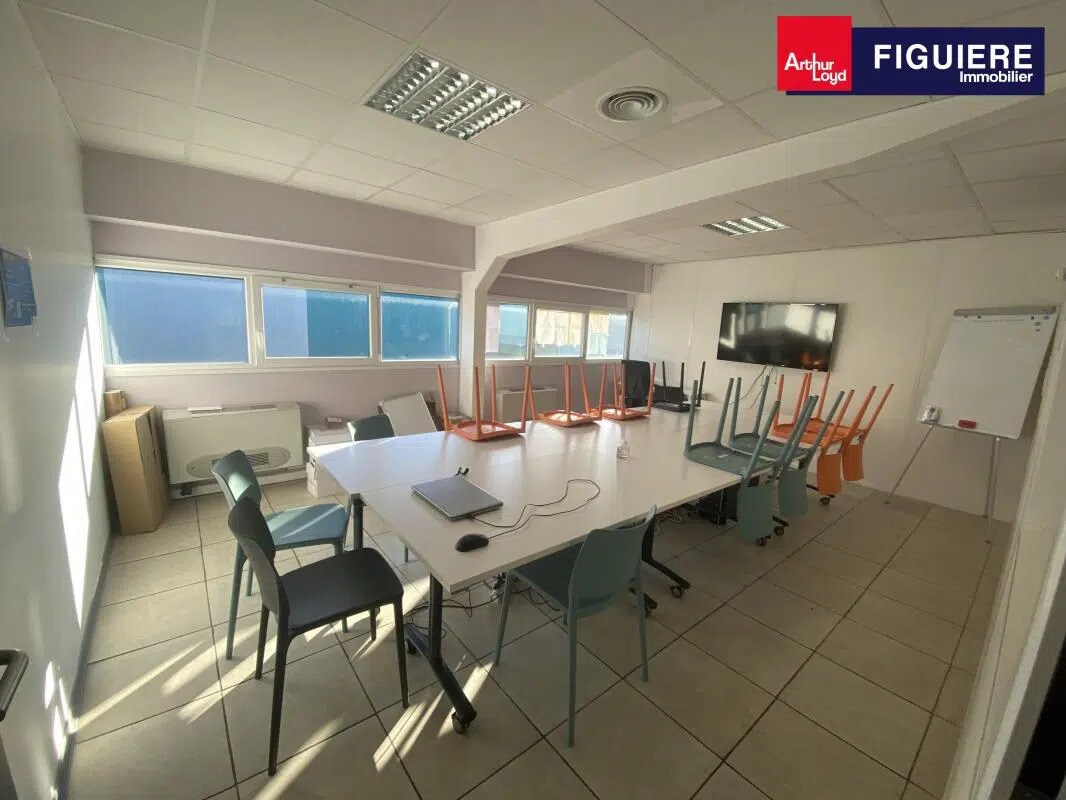 Bureau dans Martigues à louer Photo de l’immeuble– Image 1 sur 13