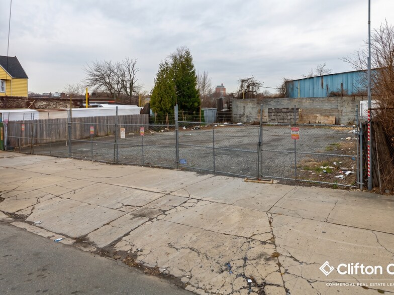 157 - 161 Pacific Ave, Jersey City, NJ à louer - Photo de l’immeuble – Image 2 sur 3