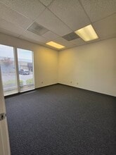 4135 Northgate Blvd, Sacramento, CA à louer Photo intérieure– Image 2 sur 5
