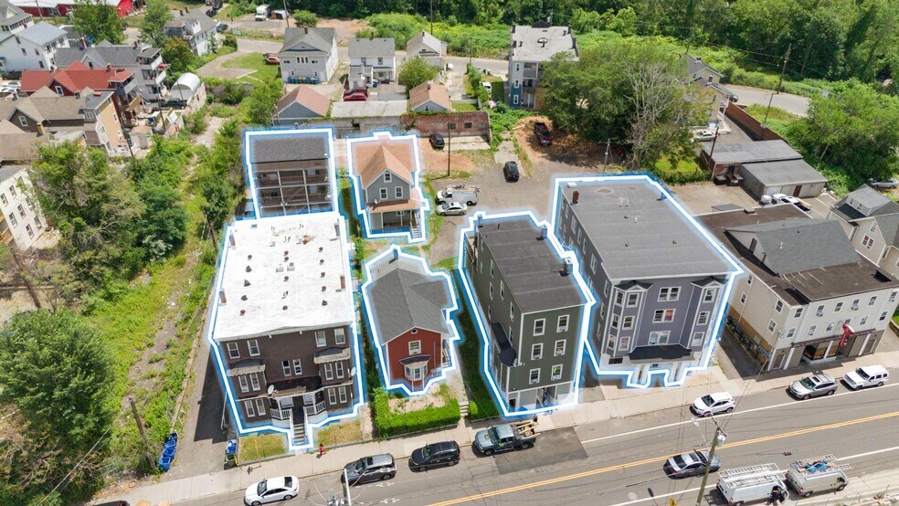 25 Units Turn-Key w/Big Unit Mix portefeuille de 3 biens à vendre sur LoopNet.fr - Photo de l’immeuble – Image 2 sur 26