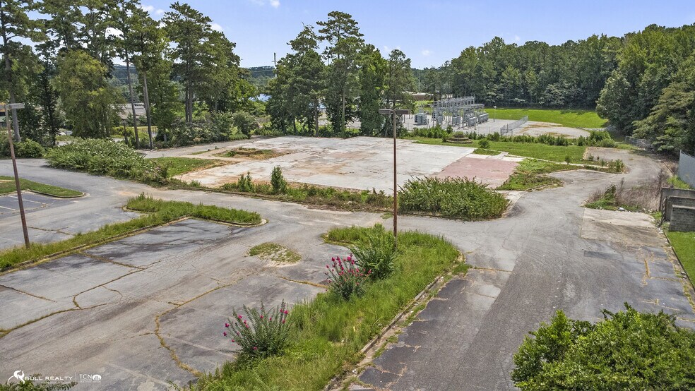 111 Holiday Dr N, Macon, GA à vendre - Photo de l’immeuble – Image 2 sur 16