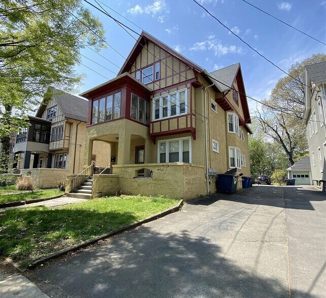 816 Orange St, New Haven, CT à vendre - Photo de l’immeuble – Image 1 sur 7