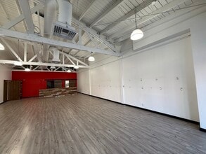 7320 1/2 Melrose Ave, Los Angeles, CA à louer Photo intérieure– Image 2 sur 7