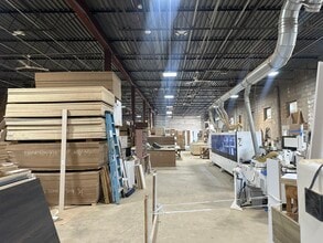 910 N Wellwood Ave, Lindenhurst, NY à louer Photo intérieure– Image 2 sur 7