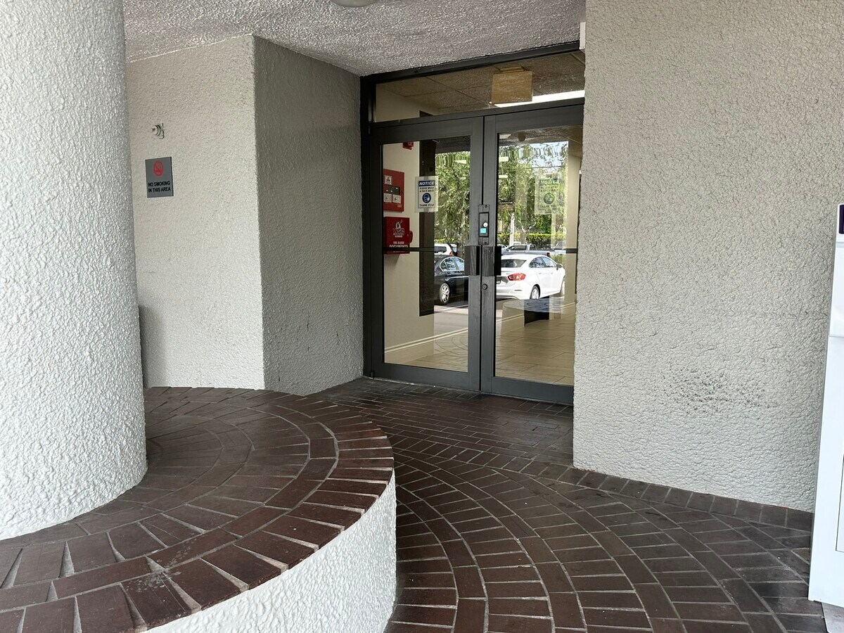 View Photo