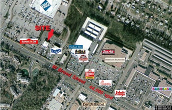 9320 W Broad St, Richmond, VA - Vue aérienne  vue de carte - Image1