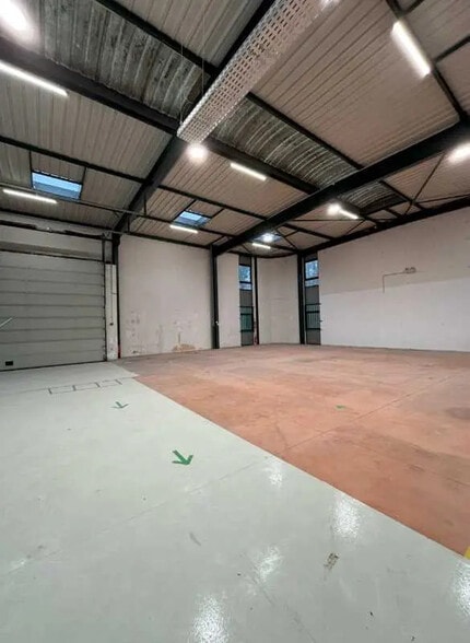 255 Boulevard Robert Ballanger, Villepinte à louer - Photo de l’immeuble – Image 1 sur 13