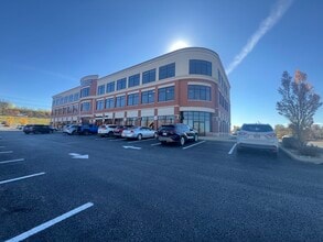 Route 705 & Stewartstown Rd, Morgantown, WV à louer Photo intérieure– Image 1 sur 32