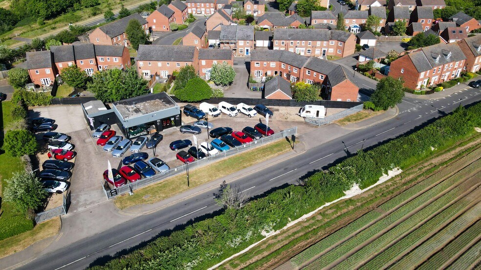 Wellesbourne Rd, Warwick à louer - Photo de l’immeuble – Image 1 sur 14