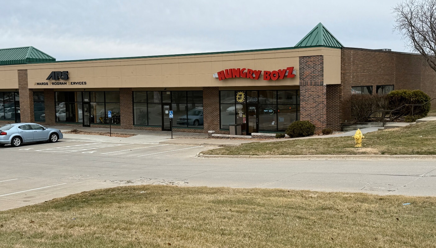 3000-3070 100th St, Urbandale, IA à louer Photo intérieure– Image 1 sur 5