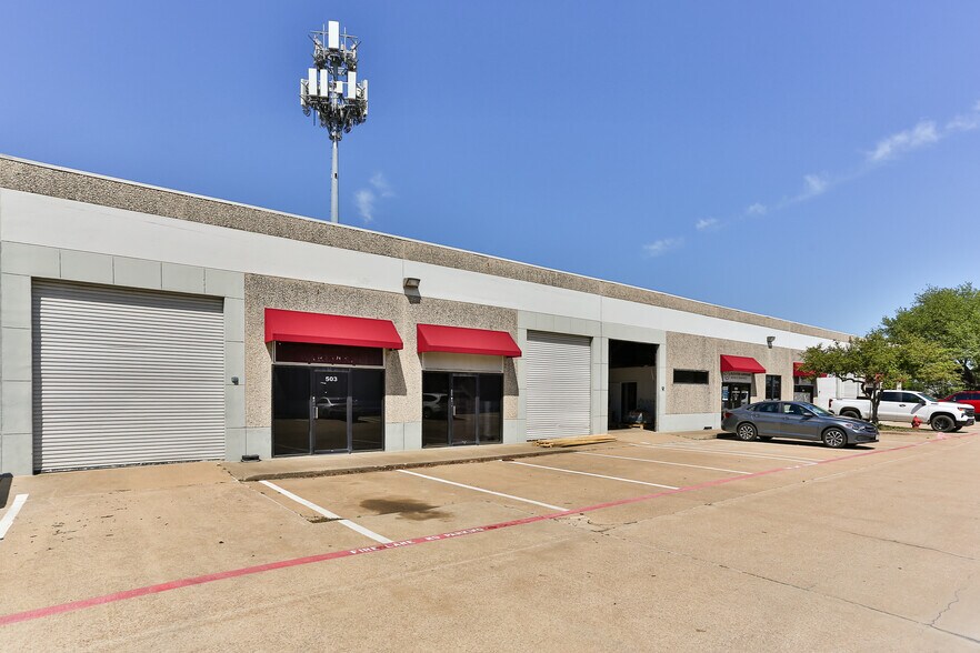 1000 Post and Paddock Ln, Grand Prairie, TX à louer - Photo de l’immeuble – Image 3 sur 10