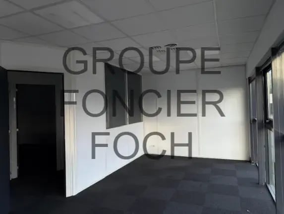 Rue Elisée Reclus, Décines-Charpieu à louer Photo intérieure– Image 1 sur 5