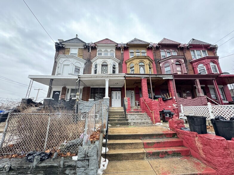 3802 W Girard Ave, Philadelphia, PA à vendre - Photo principale – Image 1 sur 9
