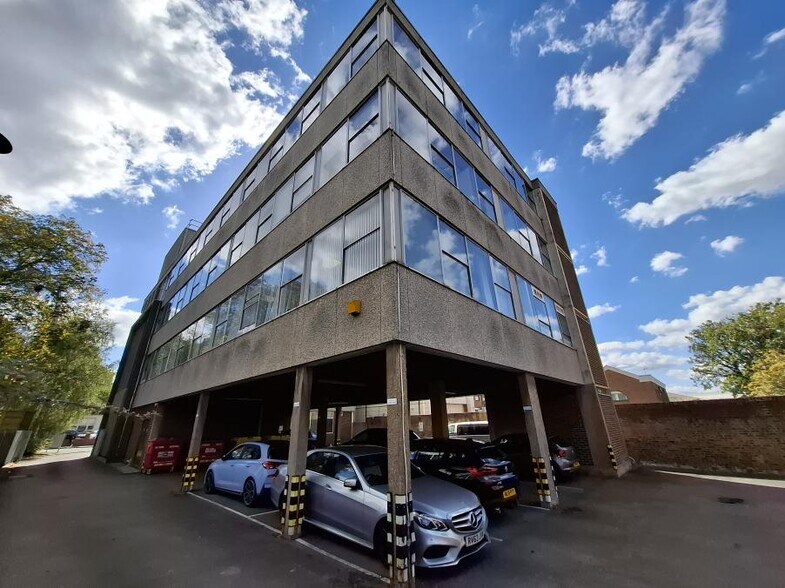 65 London Rd, Gloucester à louer - Photo de l’immeuble – Image 3 sur 3