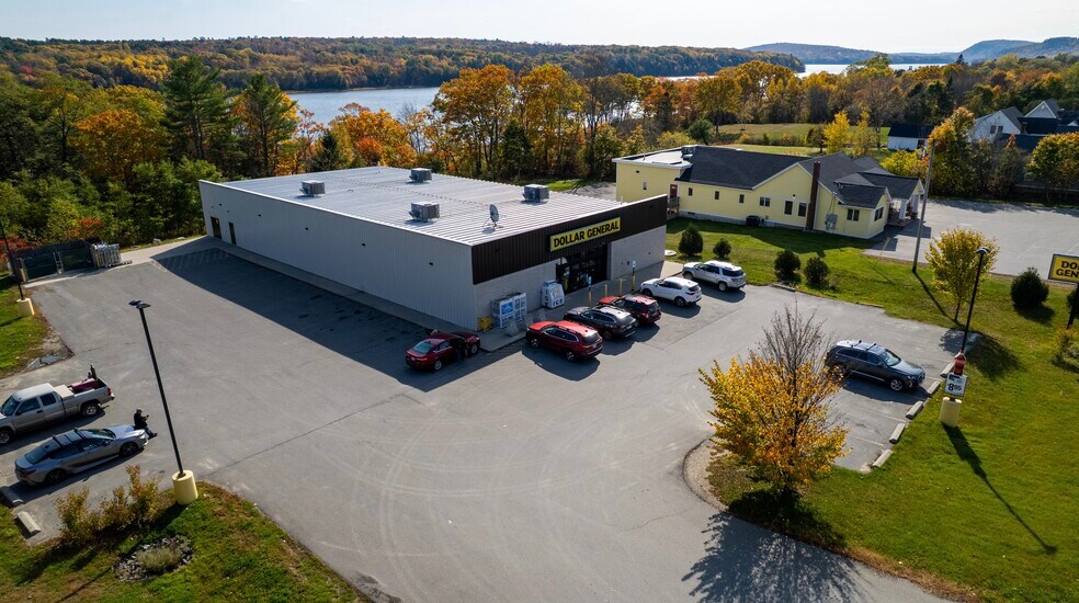 803 N Main St, Winterport, ME à vendre - Photo de l’immeuble – Image 3 sur 6