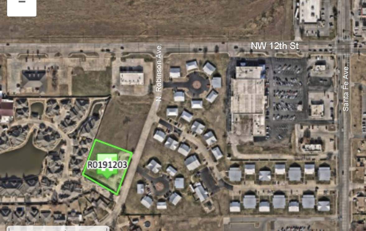 1245 N Robinson Ave, Moore, OK à vendre Aérien– Image 1 sur 3