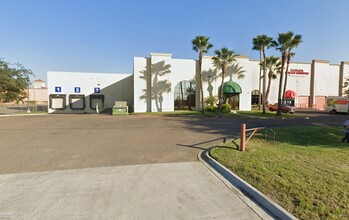 1821 S Bicentennial Blvd, McAllen, TX à louer Photo de l’immeuble– Image 1 sur 1