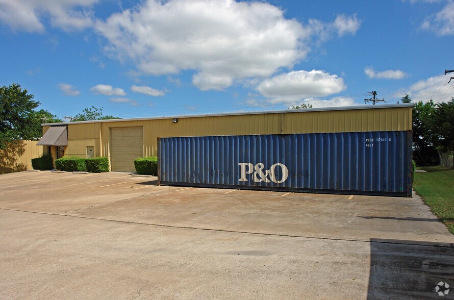 1500 S I 35, Lancaster, TX à vendre - Photo de l’immeuble – Image 3 sur 7
