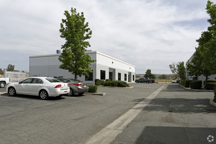 29885 2nd St, Lake Elsinore, CA à louer - Photo de l’immeuble – Image 2 sur 5
