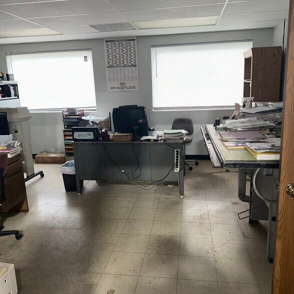 2899 Industrial Park Dr, Austinburg, OH à vendre - Photo de l’immeuble – Image 2 sur 8