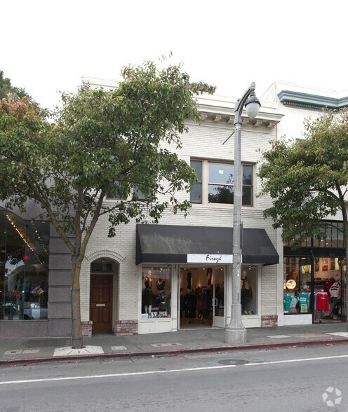 681 Bridgeway, Sausalito, CA à louer - Photo de l’immeuble – Image 1 sur 20
