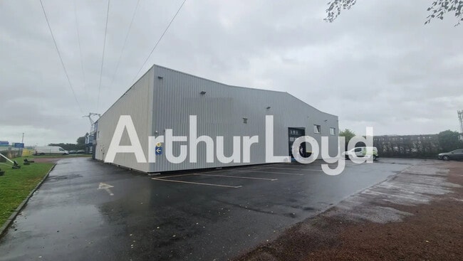 Plus de détails pour Local d'activités à louer