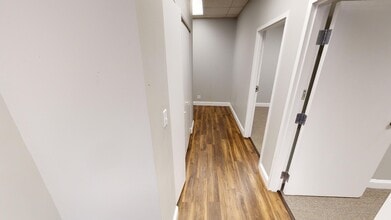 3295 N Arlington Heights Rd, Arlington Heights, IL à louer Photo intérieure– Image 1 sur 12