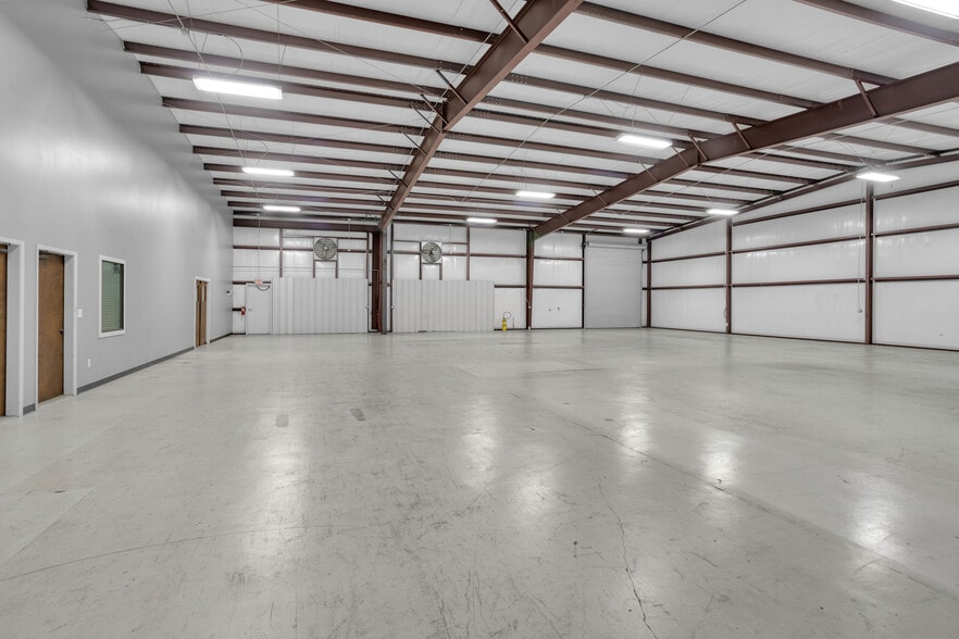 2418 N Frazier, Conroe, TX à louer - Photo intérieure – Image 3 sur 31
