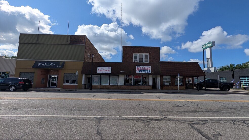 2406 Mishawaka Ave, South Bend, IN à louer - Photo de l’immeuble – Image 3 sur 8