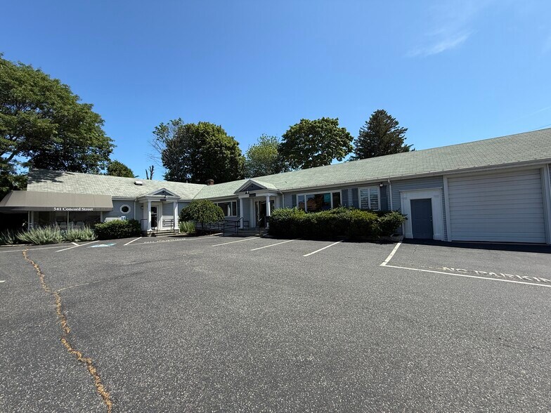 541 Concord St, Framingham, MA à vendre - Photo de l’immeuble – Image 3 sur 22