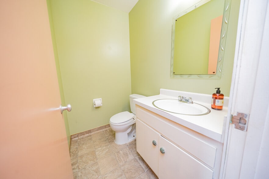2880 Sacramento St, Berkeley, CA à louer - Photo intérieure – Image 3 sur 5