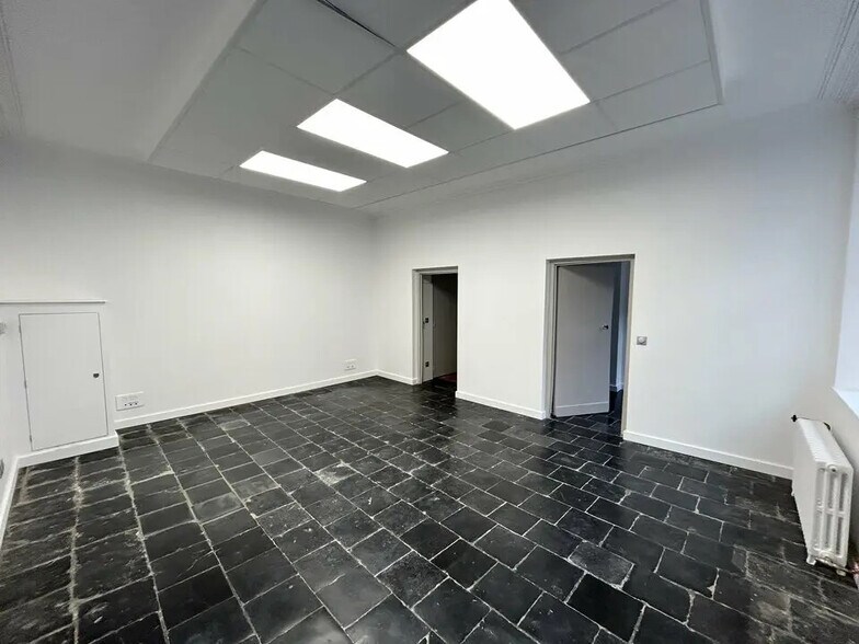 Bureau dans Lille à louer - Photo de l’immeuble – Image 3 sur 8