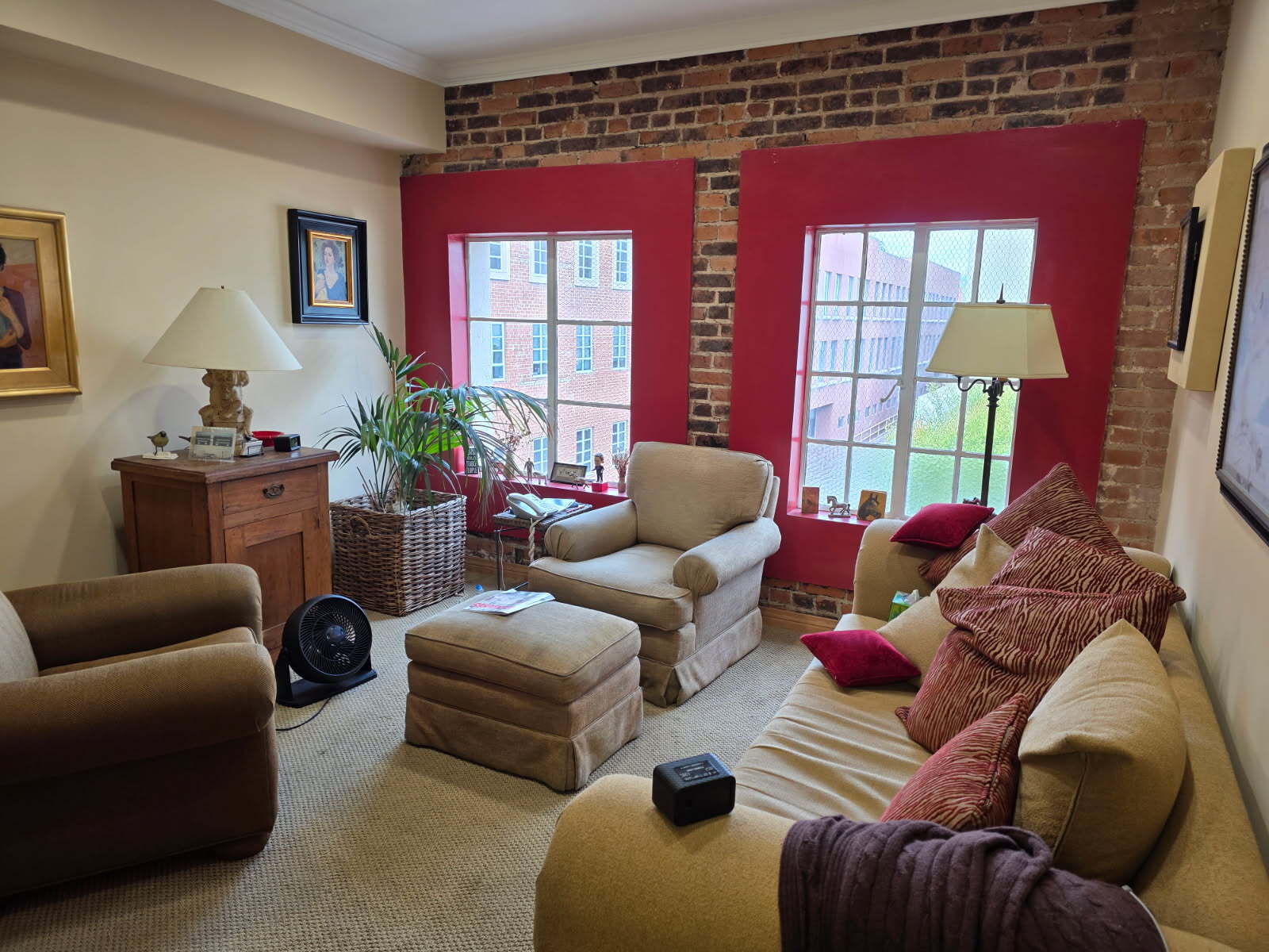 9615 Brighton Way, Beverly Hills, CA à louer Photo intérieure– Image 1 sur 3