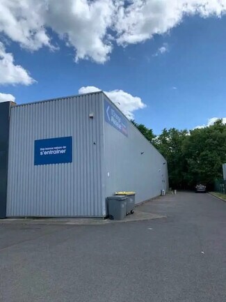 Plus de détails pour Local commercial à louer