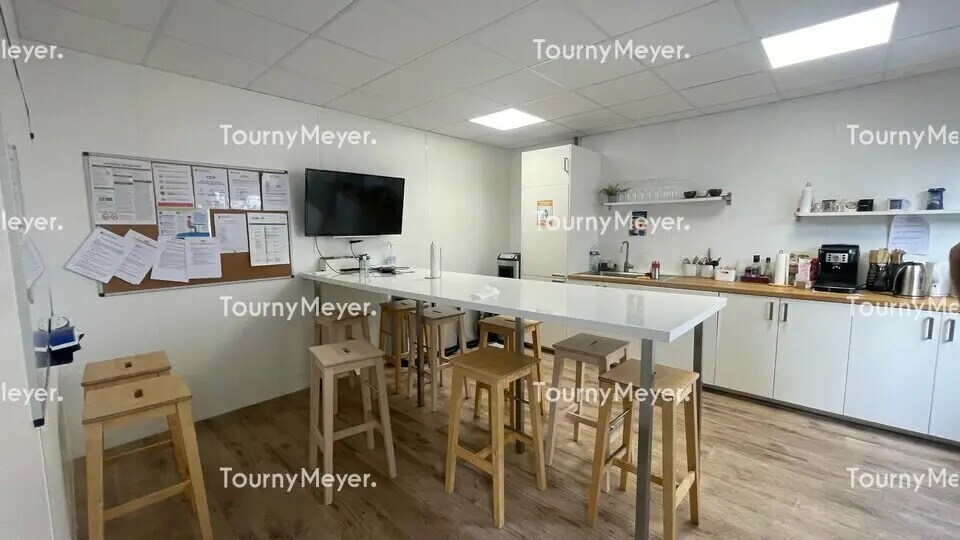 Bureau dans Montpellier à louer - Photo de l’immeuble – Image 3 sur 7