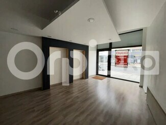 Plus de détails pour Local commercial à louer