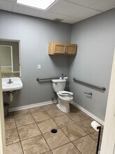 13417-13423 W Star Dr, Shelby Township, MI à louer Photo de l’immeuble– Image 1 sur 4