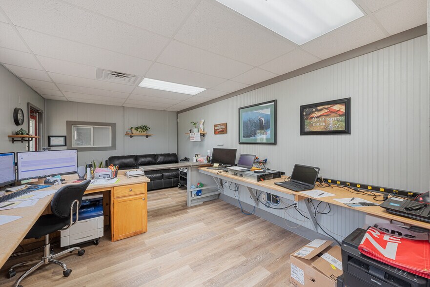 5290 W State Highway 31, Corsicana, TX à louer - Photo intérieure – Image 3 sur 16