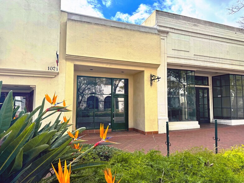 1021 State St, Santa Barbara, CA à louer - Photo de l’immeuble – Image 1 sur 20